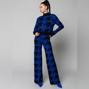 AKIRA Blue and Black Houndstooth Women's Pants set